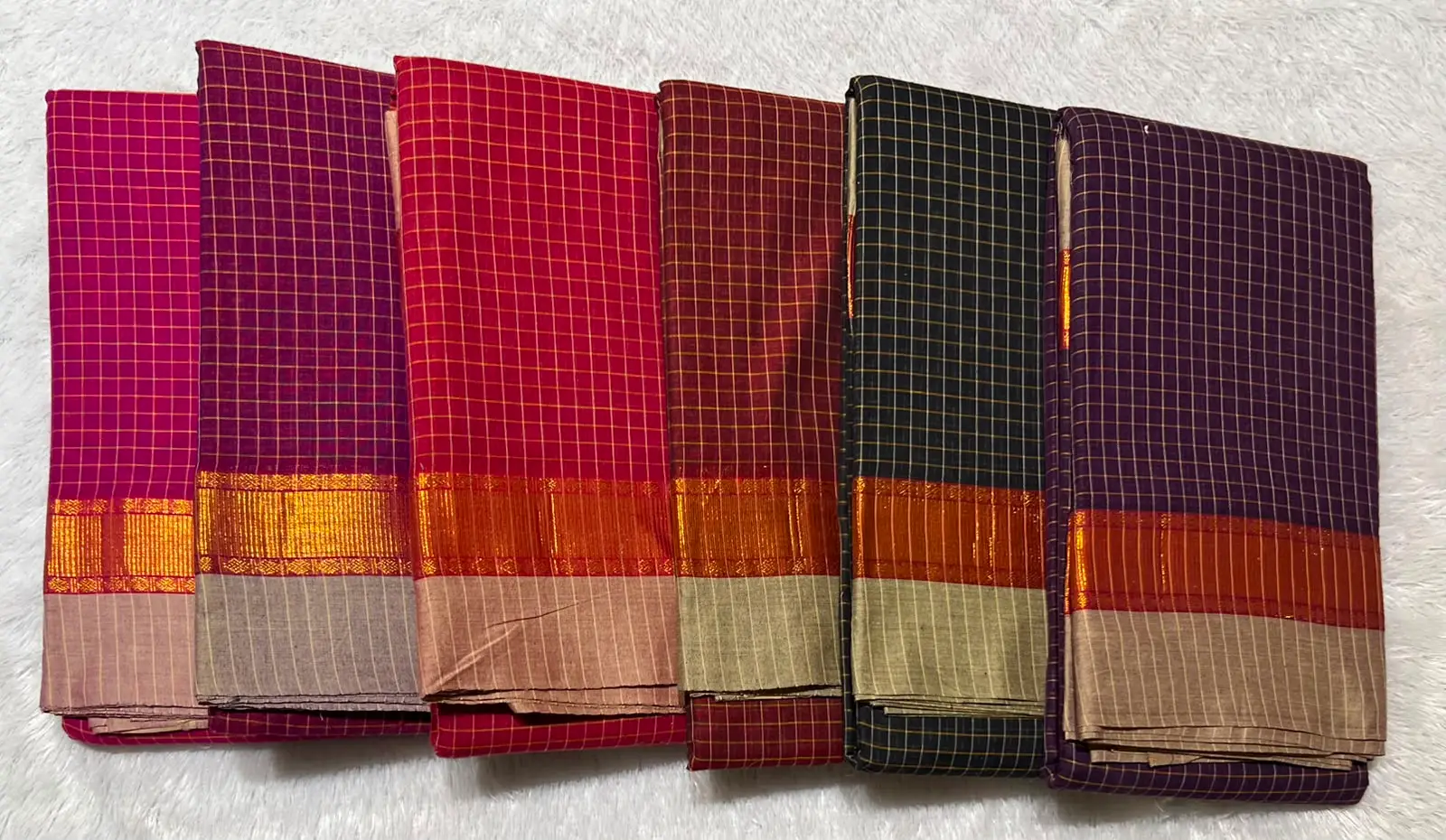 Narayanpeth Checks Saree - Image 11